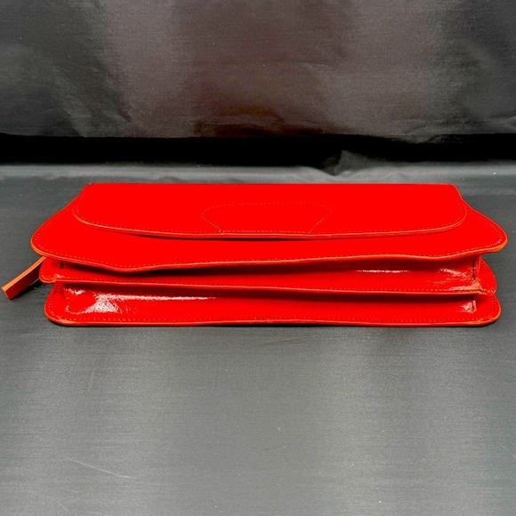ANTONIO MELANI RED LEATHER CLUTCH. EUC - B46 - Picture 2 of 7